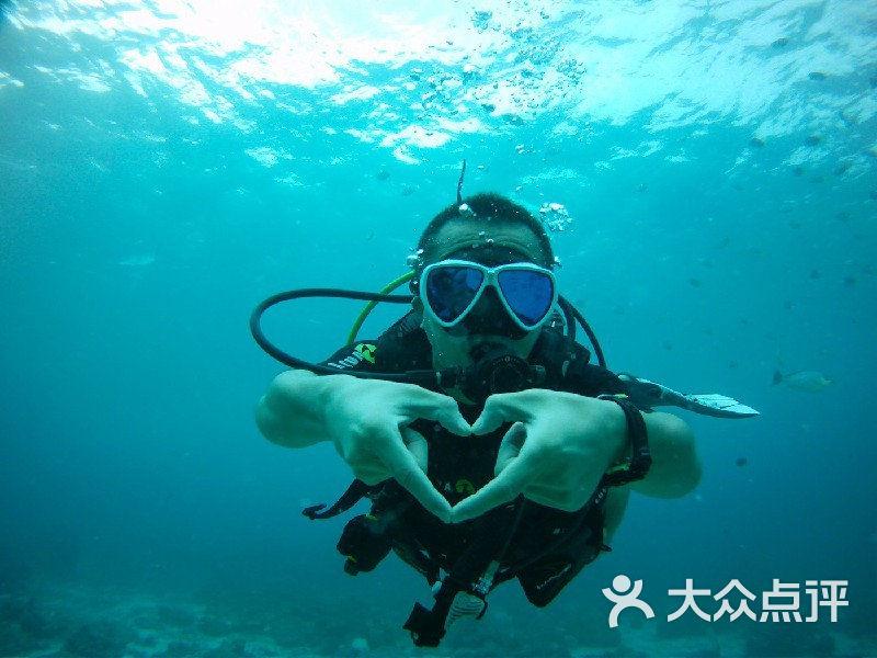 大足石刻开启“五山”云游模式